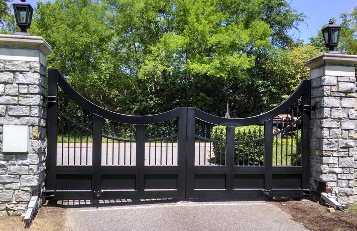 Custom Driveway Gates:BradGreenwoodDesigns.com